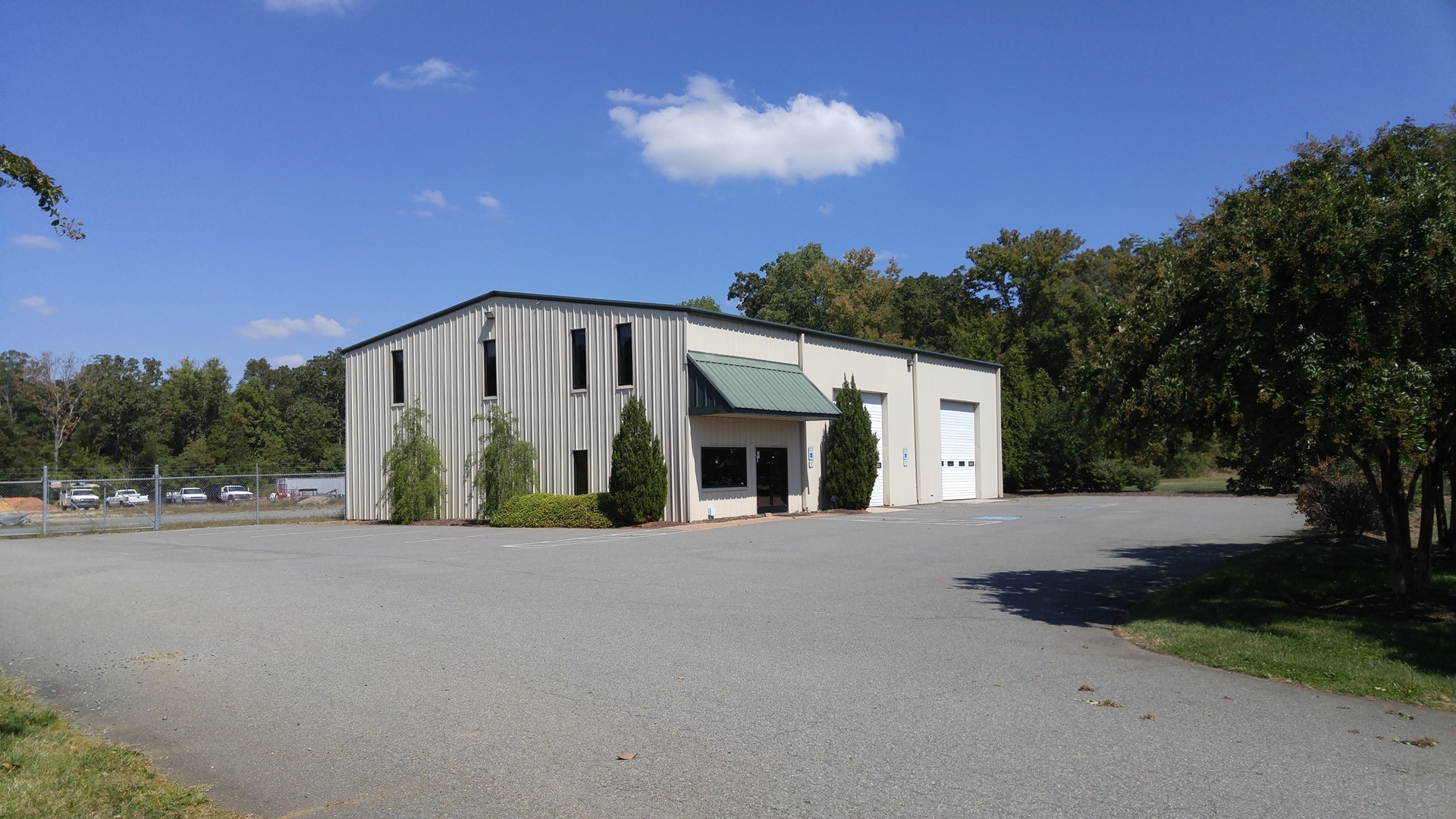 Industrial Flex Warehouse Space for Lease Space for Lease/ Rent In Midland NC Highway 24